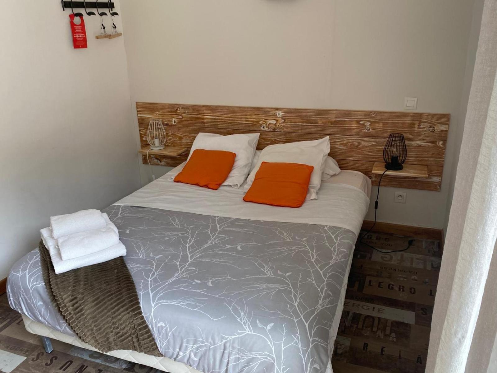 Peyruis Auberge Les Galets מראה חיצוני תמונה